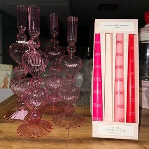 Valentine’s Day lot- cupcakes and cashmere